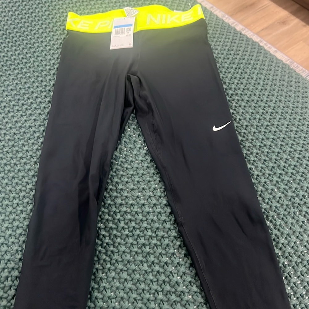 Nike training pants new
